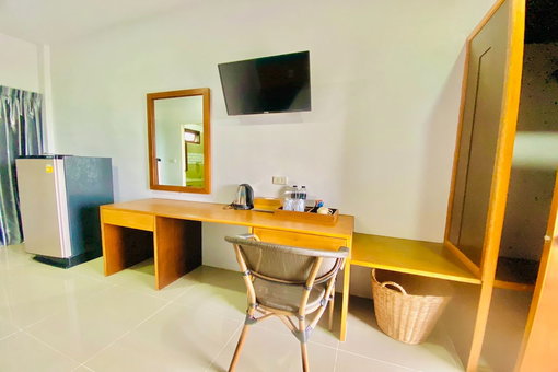 Chanpailin Omarzaa, Krabi, Thailand