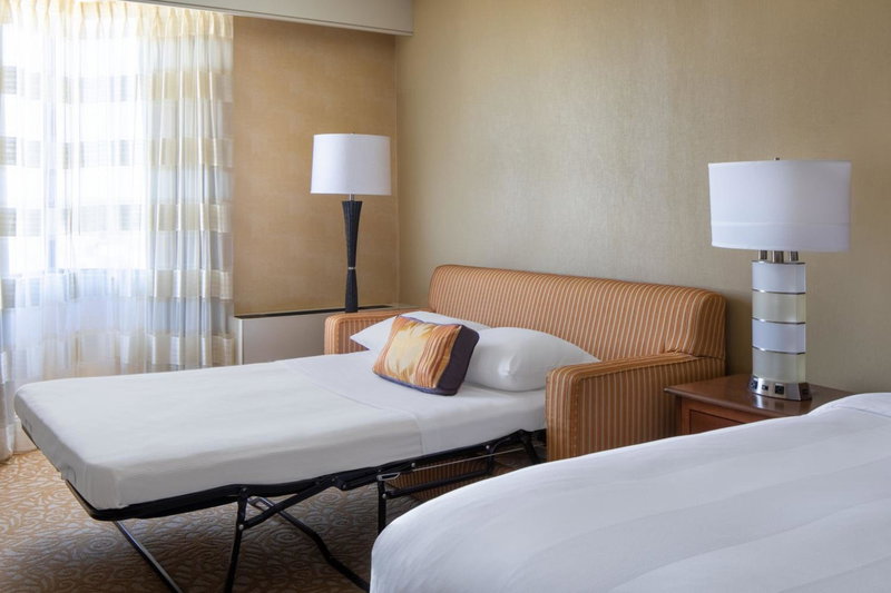 The Lincoln Marriott Cornhusker Hotel, Lincoln, United States