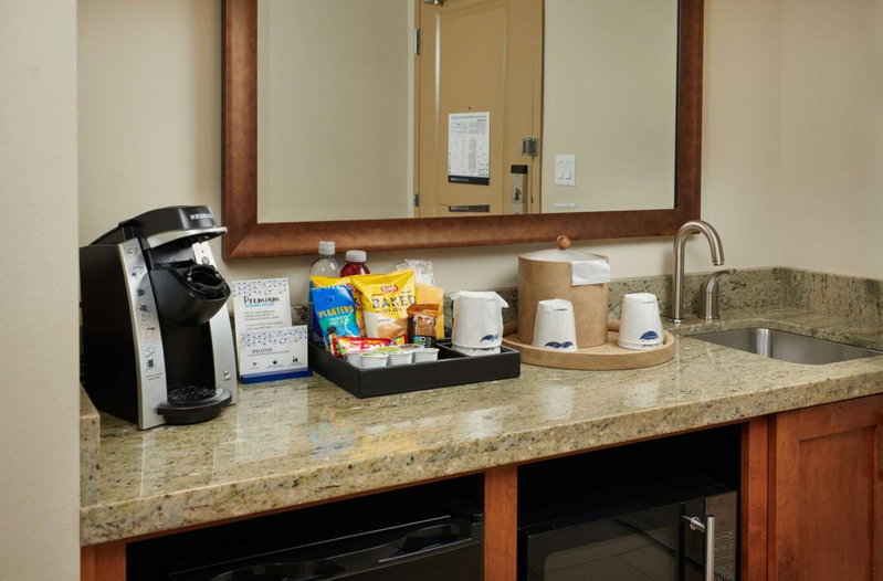 Hampton Inn and Suites Salem, Salem, United States