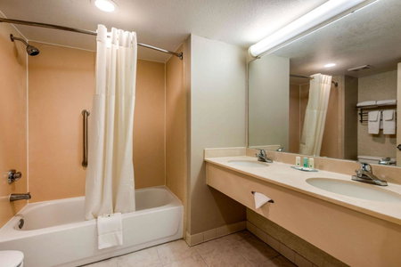 Quality Inn & Suites Tarpon Springs South, Tarpon Springs, United States