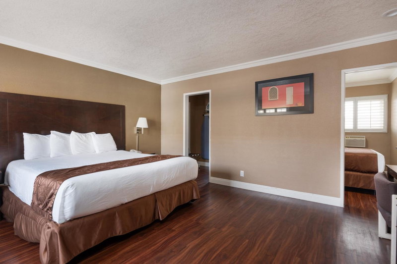 Americas Best Value Inn & Suites Anaheim, Anaheim, United States