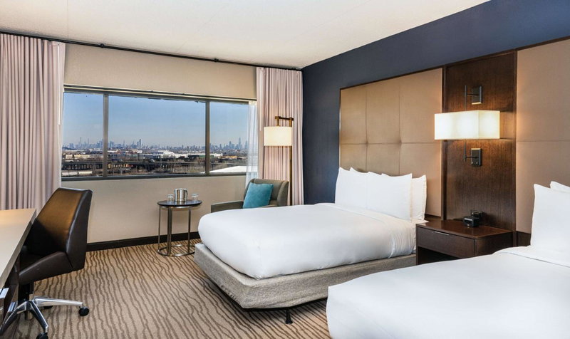 DoubleTree by Hilton Hotel Newark Airport, Newark, United States