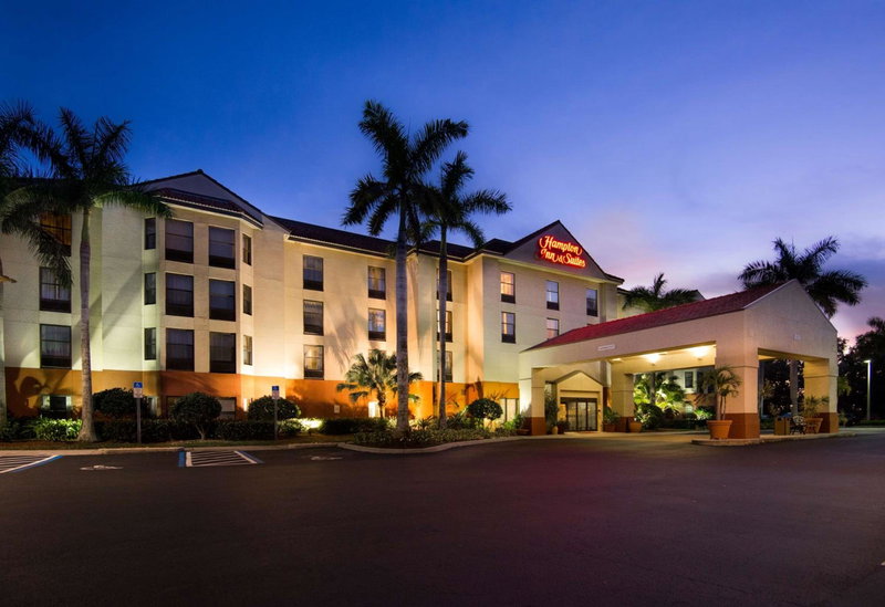 Hampton Inn & Suites Fort Myers Beach/Sanibel Gateway, Fort Myers Beach, United States