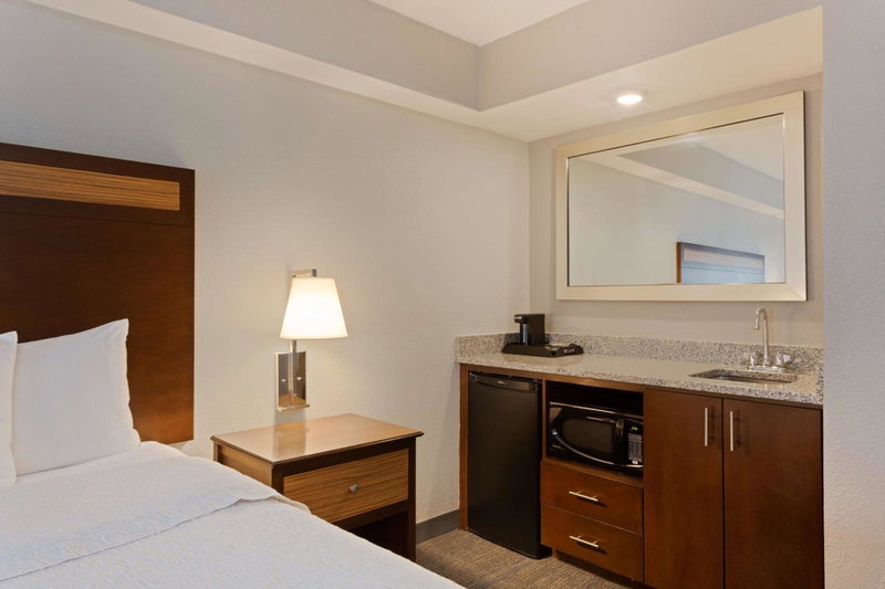 Hampton Inn & Suites Fort Myers Beach/Sanibel Gateway, Fort Myers Beach, United States