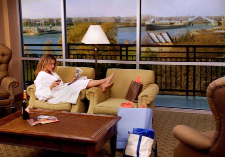 DoubleTree by Hilton Bay City - Riverfront, Bay City, United States