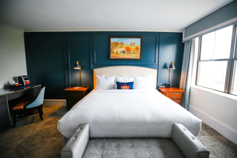 Dunhill Hotel, Charlotte, United States
