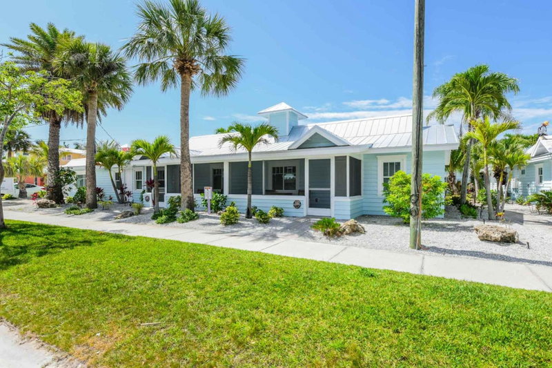 Tropical Breeze Resort, Siesta Key, United States