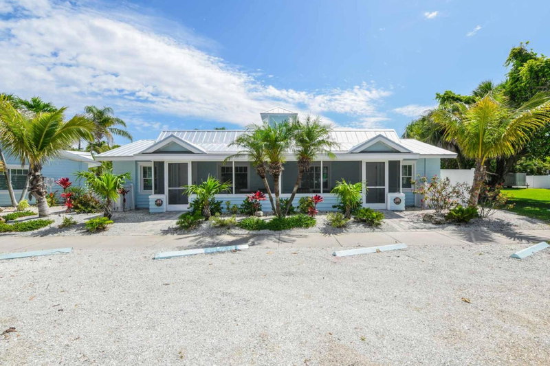 Tropical Breeze Resort, Siesta Key, United States