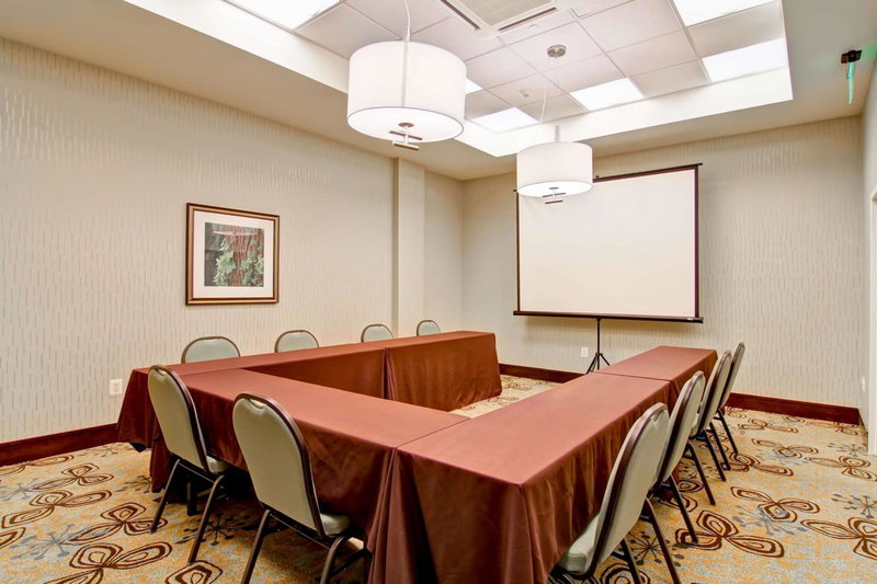 Hilton Garden Inn Woodbridge, Woodbridge, Vereinigte Staaten