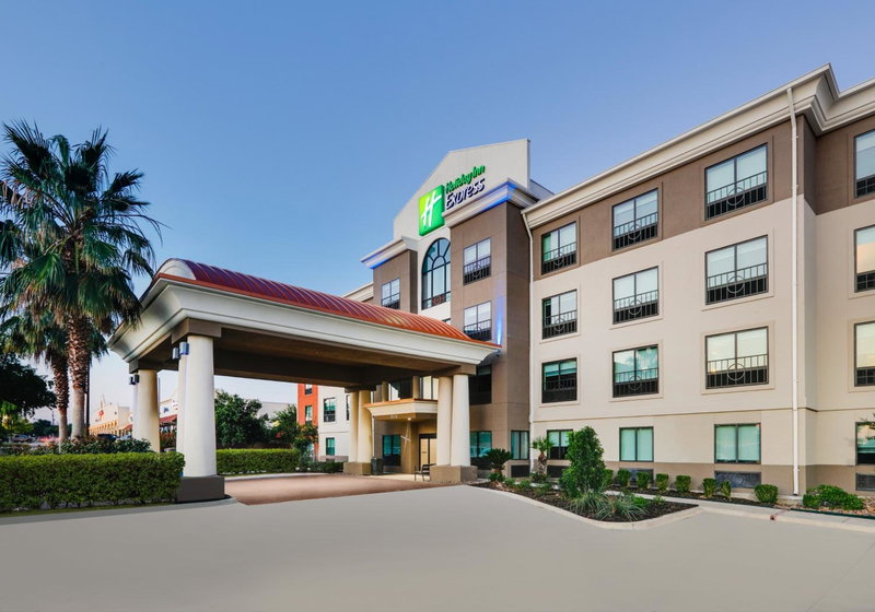 Holiday Inn Express & Suites San Antonio NW near SeaWorld by IHG, San Antonio, Соединённые Штаты