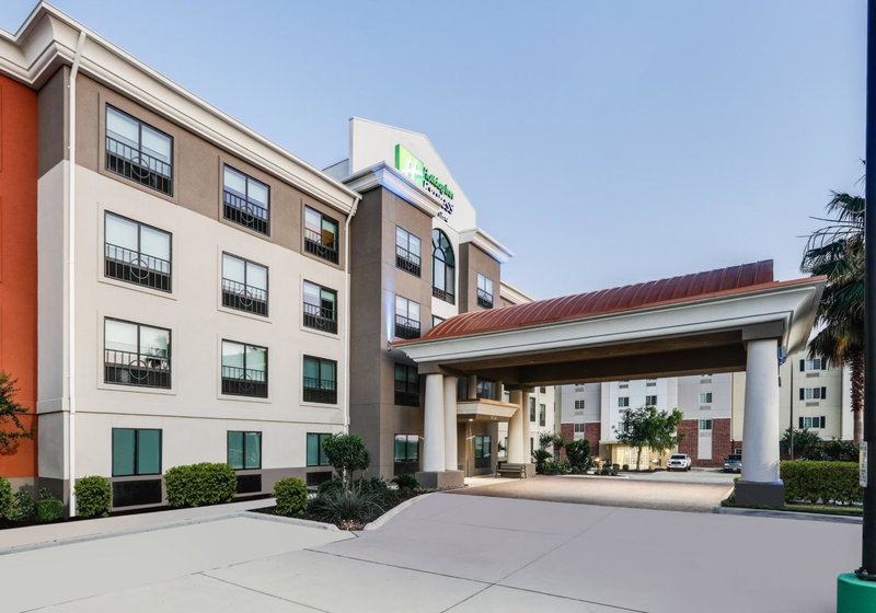 Holiday Inn Express & Suites San Antonio NW near SeaWorld by IHG, San Antonio, Соединённые Штаты