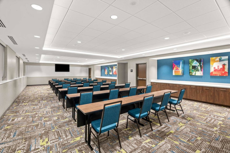 Hampton Inn & Suites Tigard, Tigard, United States
