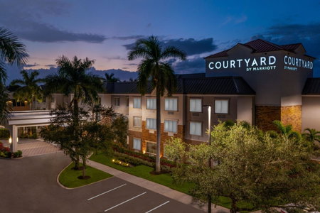Courtyard by Marriott Sarasota at University Town Center, Sarasota, Соединённые Штаты