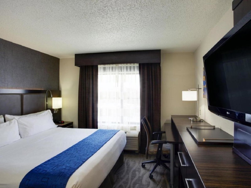 Holiday Inn Express Hotel & Suites Meadowlands Area by IHG, Carlstadt, Estados Unidos