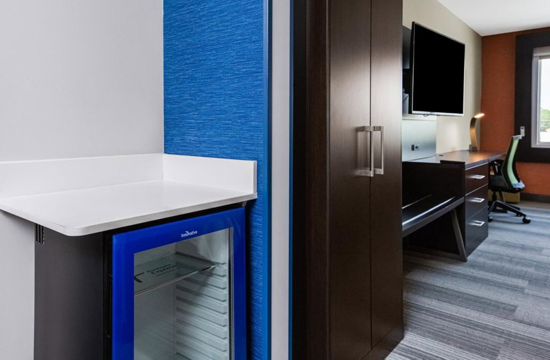 Holiday Inn Express & Suites Sanford - Lake Mary by IHG, Sanford, United States
