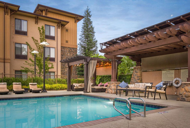 Hampton Inn & Suites Windsor-Sonoma Wine Country, Windsor, United States
