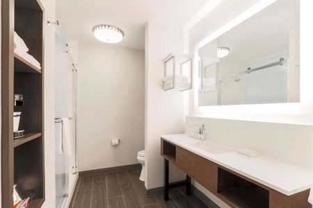 Hampton Inn & Suites Windsor-Sonoma Wine Country, Windsor, United States