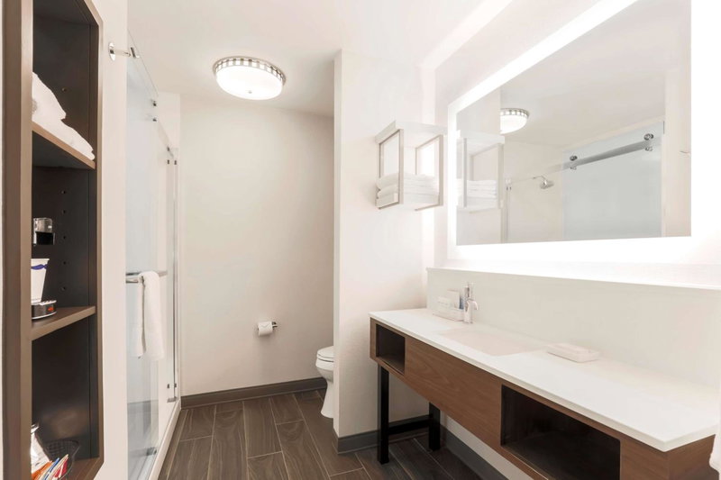 Hampton Inn & Suites Windsor-Sonoma Wine Country, Windsor, United States