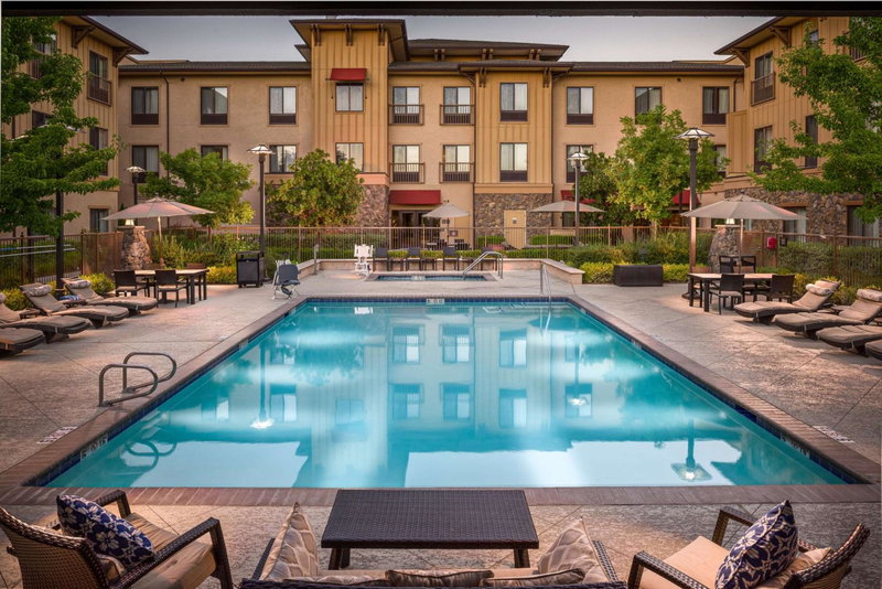 Hampton Inn & Suites Windsor-Sonoma Wine Country, Windsor, United States