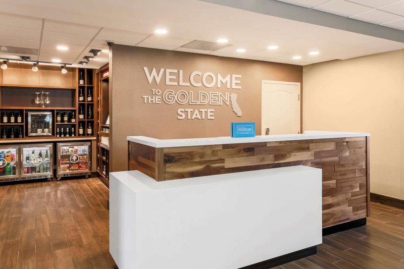 Hampton Inn & Suites Windsor-Sonoma Wine Country, Windsor, United States