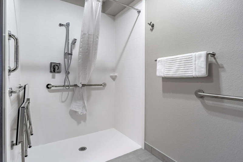 Comfort Inn & Suites Pacific - Auburn, Auburn, United States
