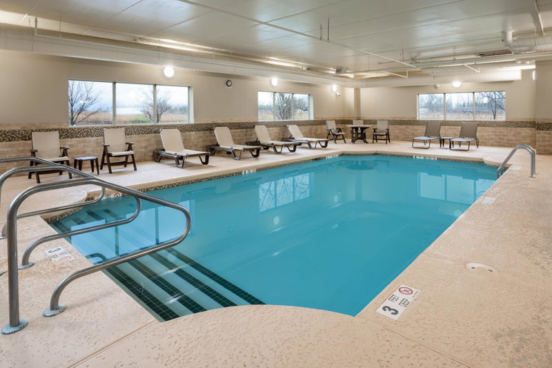 Country Inn & Suites by Radisson, Buffalo South I-90, NY, West Seneca, United States