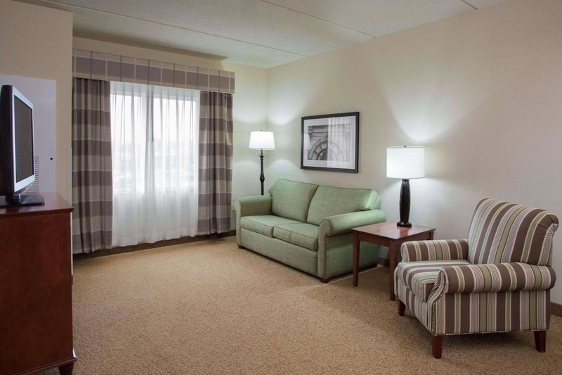 Country Inn & Suites by Radisson, Buffalo South I-90, NY, West Seneca, United States
