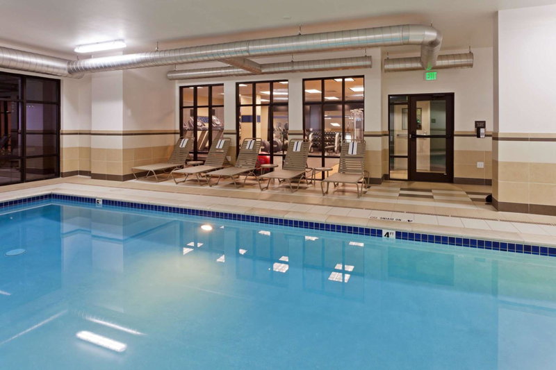 Hampton Inn & Suites Denver Airport / Gateway Park, Denver, United States