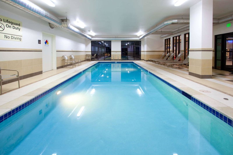 Hampton Inn & Suites Denver Airport / Gateway Park, Denver, United States