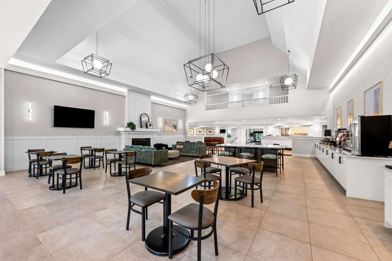 Best Western Plus Puyallup Hotel, Puyallup, United States