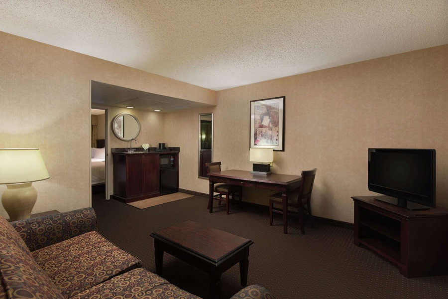 Embassy Suites Lubbock, Lubbock, United States