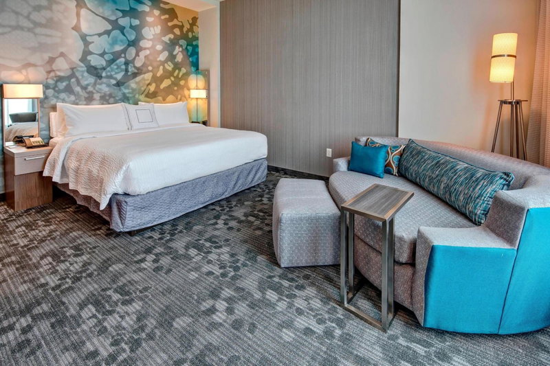 Courtyard by Marriott Kansas City Downtown/Convention Center, Kansas City, United States