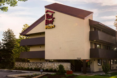 Red Roof Inn PLUS+ Chicago - Willowbrook, Willowbrook, United States