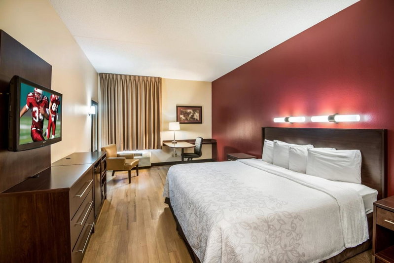 Red Roof Inn PLUS+ Houston - Energy Corridor, Houston, United States