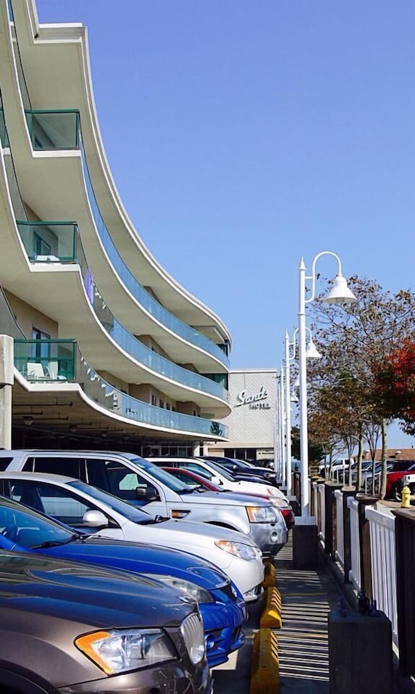 Atlantic Sands Hotel & Conference Center, United States