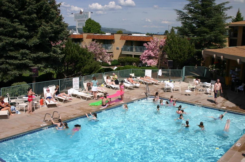 Mirabeau Park Hotel, Spokane Valley, United States