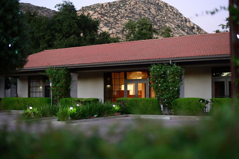 Riviera Oaks Resort by Coolvacay, Ramona, United States