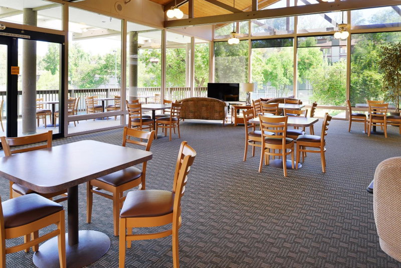 Riviera Oaks Resort by Coolvacay, Ramona, United States