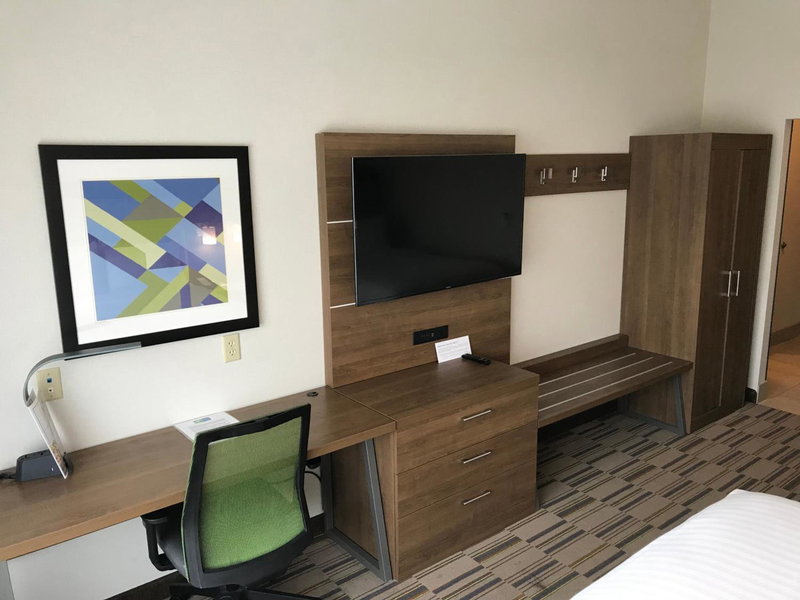 Holiday Inn Express & Suites - Pittsburgh - Monroeville by IHG, Monroeville, United States