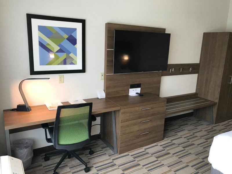 Holiday Inn Express & Suites - Pittsburgh - Monroeville by IHG, Monroeville, United States