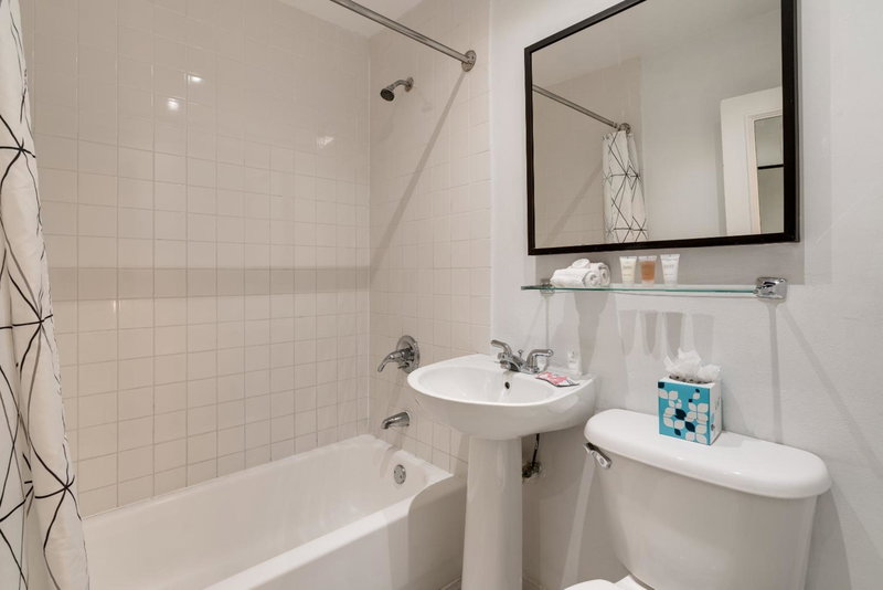 Crest Hotel Suites, Miami Beach, United States