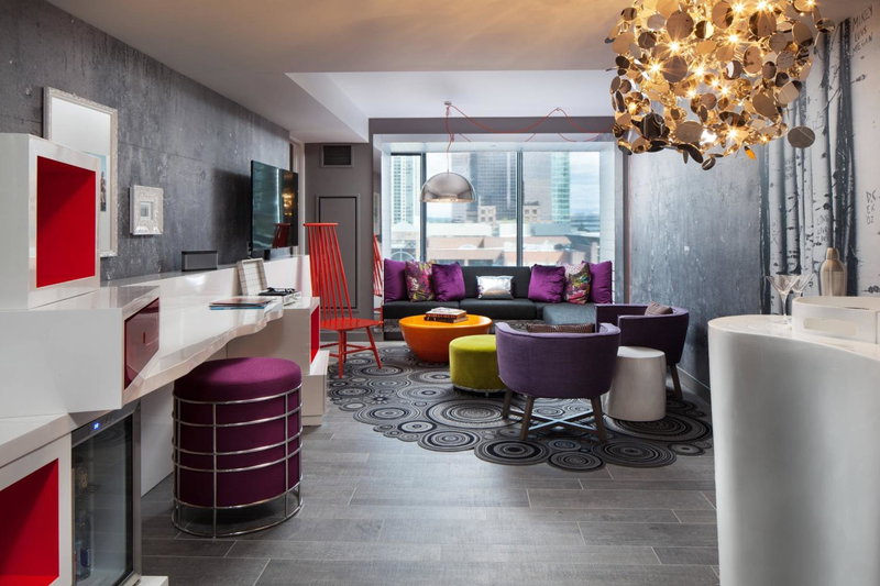 W Bellevue, Bellevue, États-Unis