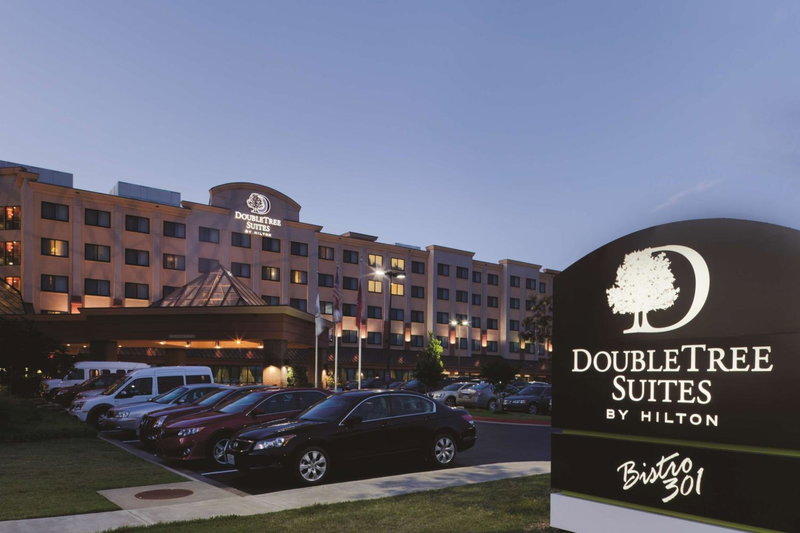 DoubleTree Suites by Hilton Bentonville, Bentonville, United States