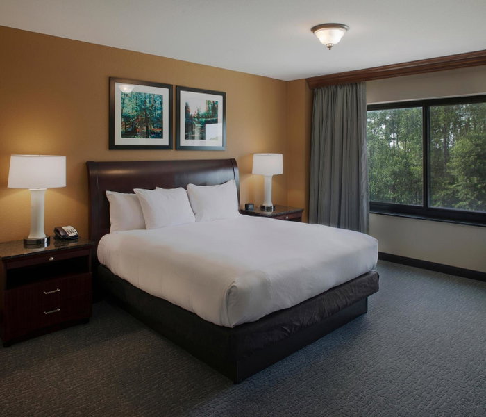 DoubleTree Suites by Hilton Bentonville, Bentonville, United States