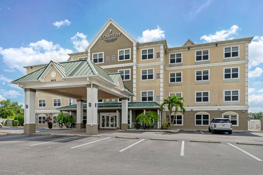 Country Inn & Suites by Radisson, Tampa Airport North, FL, Tampa, United States