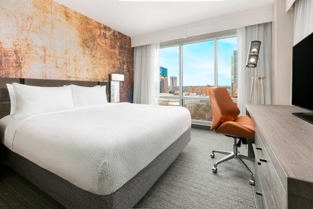 Courtyard by Marriott Austin Downtown/Convention Center, Austin, United States
