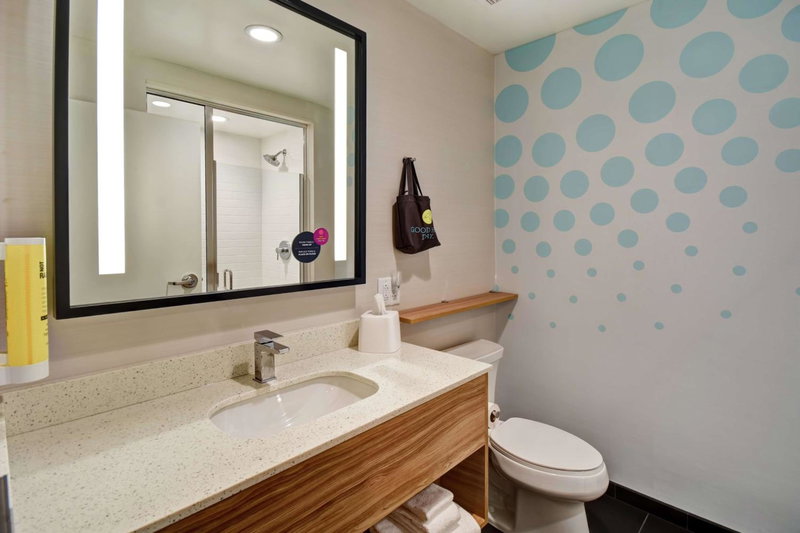 Tru By Hilton Raleigh Durham Airport, Morrisville, United States