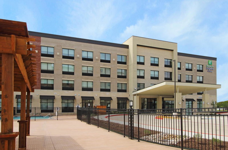 Holiday Inn Express & Suites Dallas Frisco NW Toyota Stdm by IHG, Frisco, United States