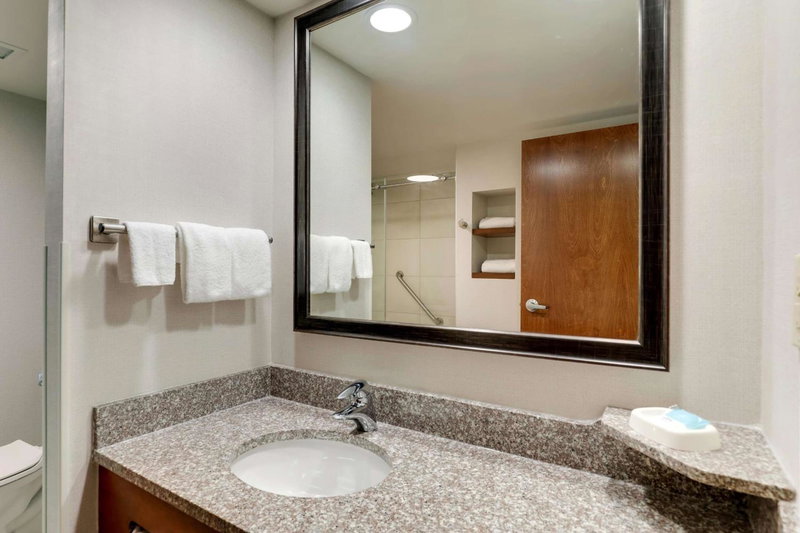 Drury Inn & Suites Birmingham Lakeshore Drive, Birmingham, Estados Unidos