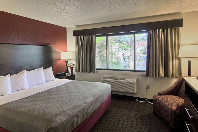 Blossom Hotel & Suites Traverse City, Traverse City, Estados Unidos
